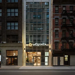 La Quinta By Wyndham Time Square South Szálloda